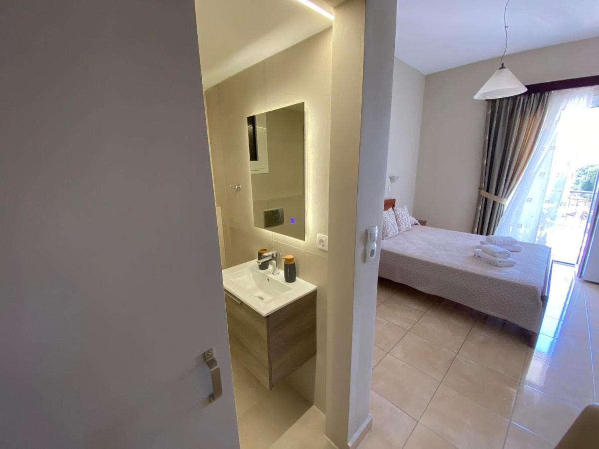 Hotel Pavlos - Studios Толон Экстерьер фото