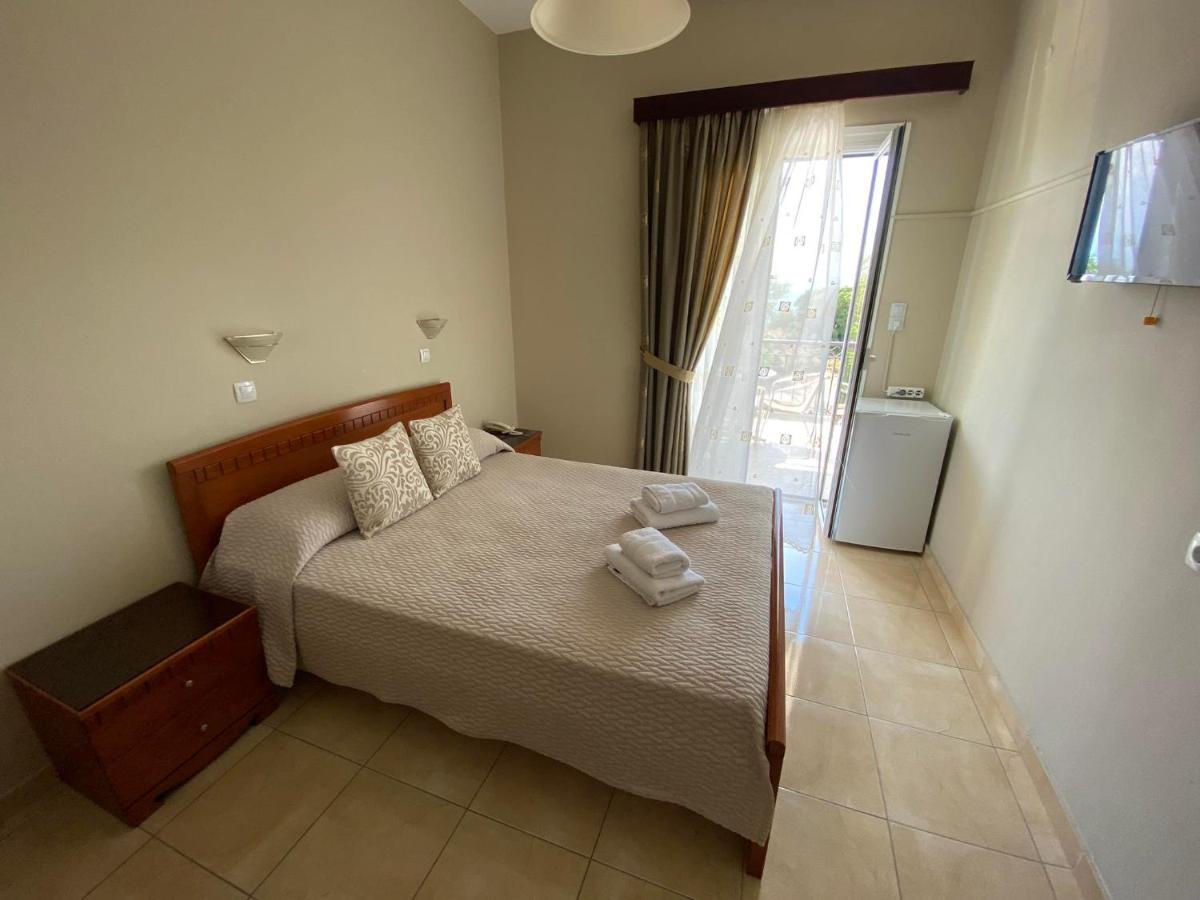 Hotel Pavlos - Studios Толон Экстерьер фото