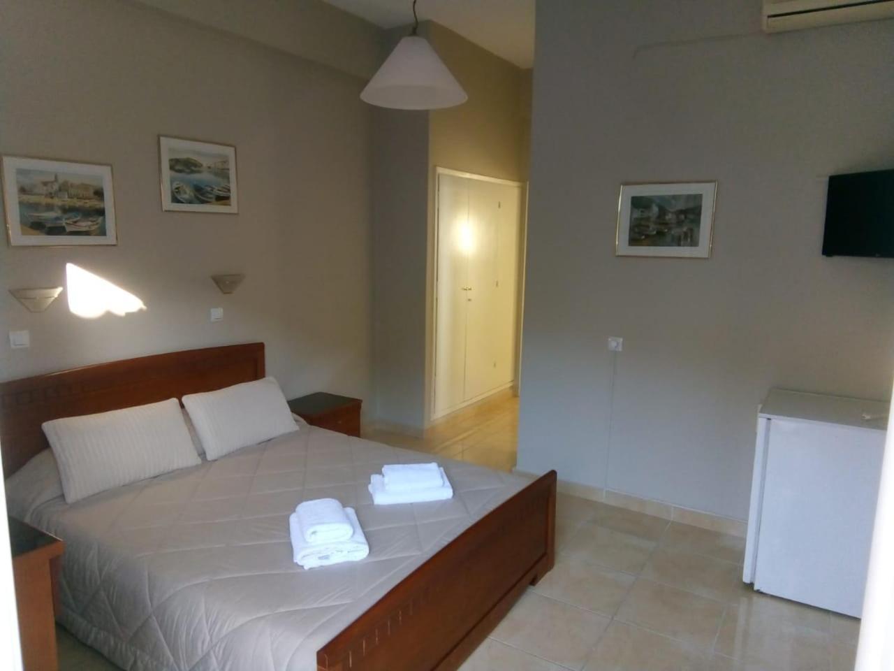 Hotel Pavlos - Studios Толон Экстерьер фото